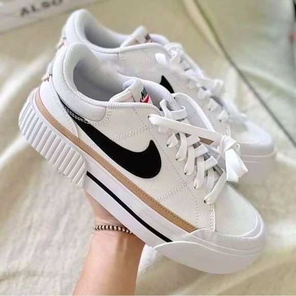 Nike Shoes - NIKE COURT LEGACY LIFT PLATFORM shoes
